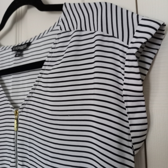 Cute striped "Express" Blouse! - Picture 3 of 5